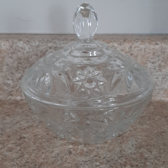 * Vintage Glass Candy Dish With Lid - Picture 1 of 4